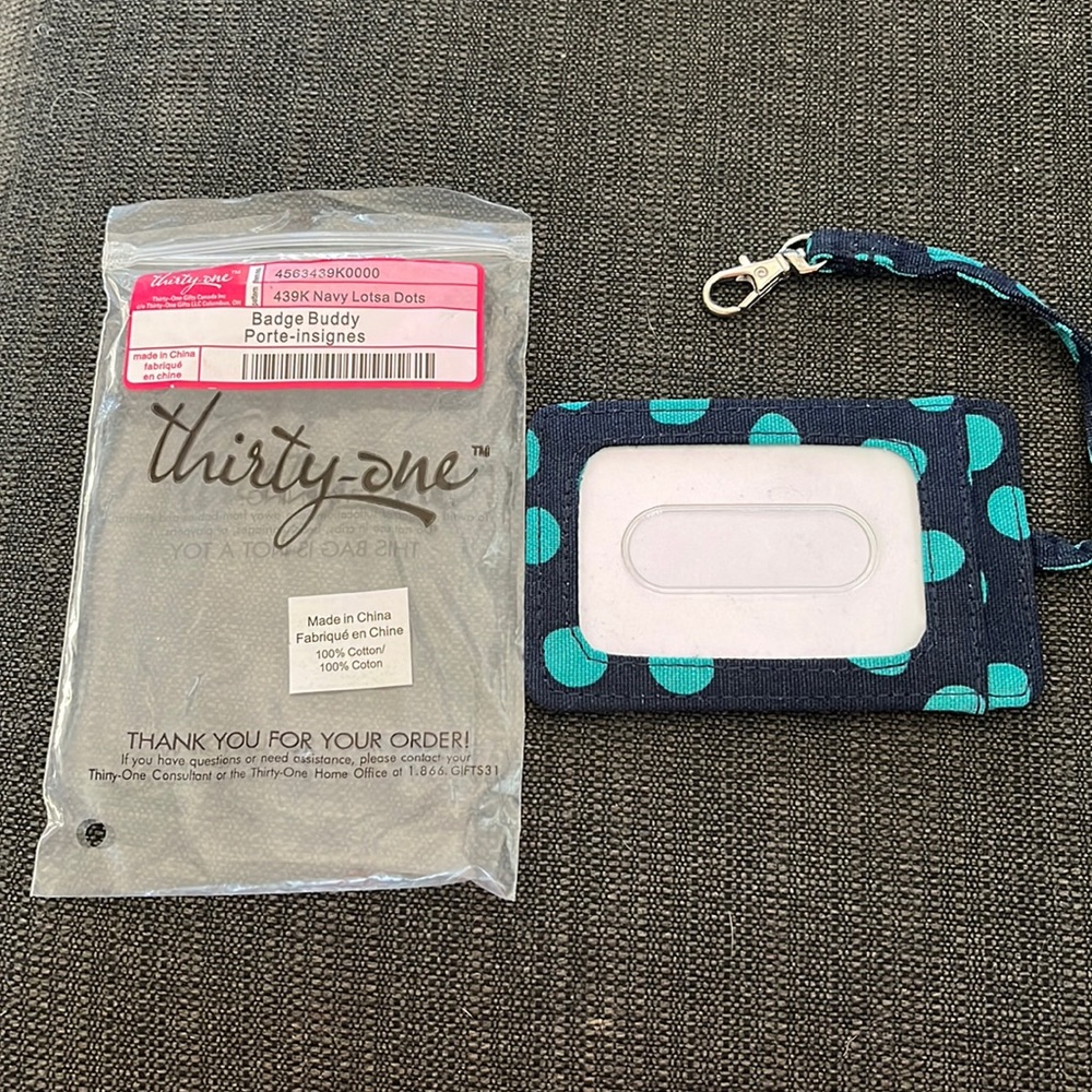 Thirty One Badge Buddy - Lotsa Dots